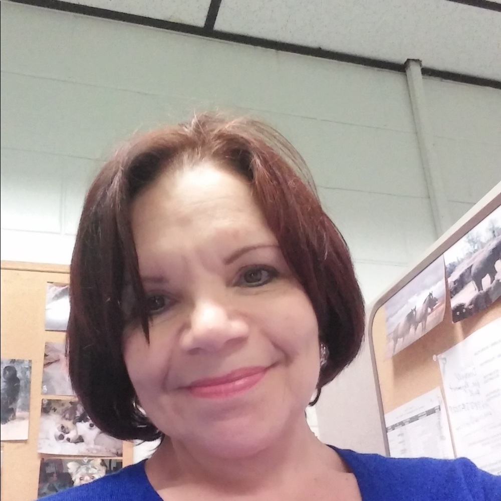 Meet your Posher, Victoria